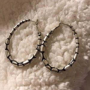 Silpada black and silver earrings